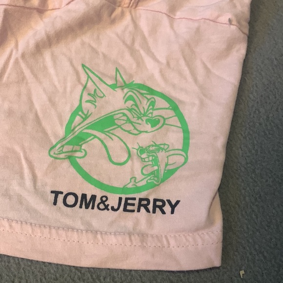 Tom and Jerry Graphic T - Picture 3 of 4